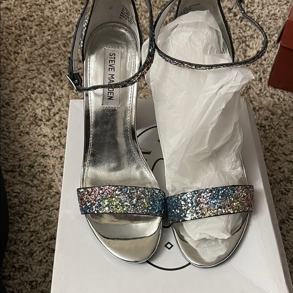 Steve Madden Silver Heels with Ankle Strap and Rhinestone Embellishments